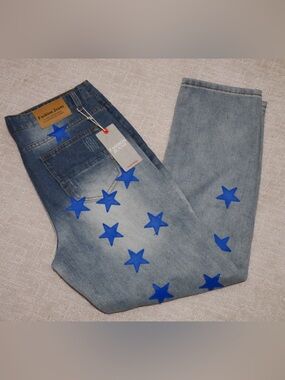Fashion Jeans Blue Star Applique Distressed Light Wash Straight Leg Denim‎ NEW